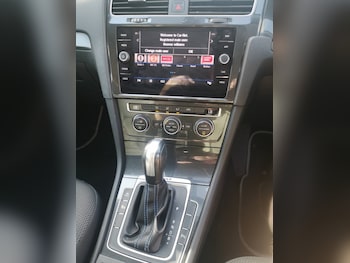 Used Volkswagen Golf 2019 for sale - 78659739: Photo