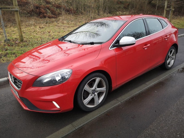 Used Volvo V40 2014 for sale - 73714855: Photo 2