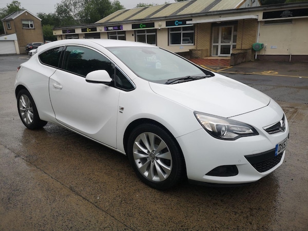 Used Vauxhall Astra GTC 2013 for sale - 75277854: Photo 1