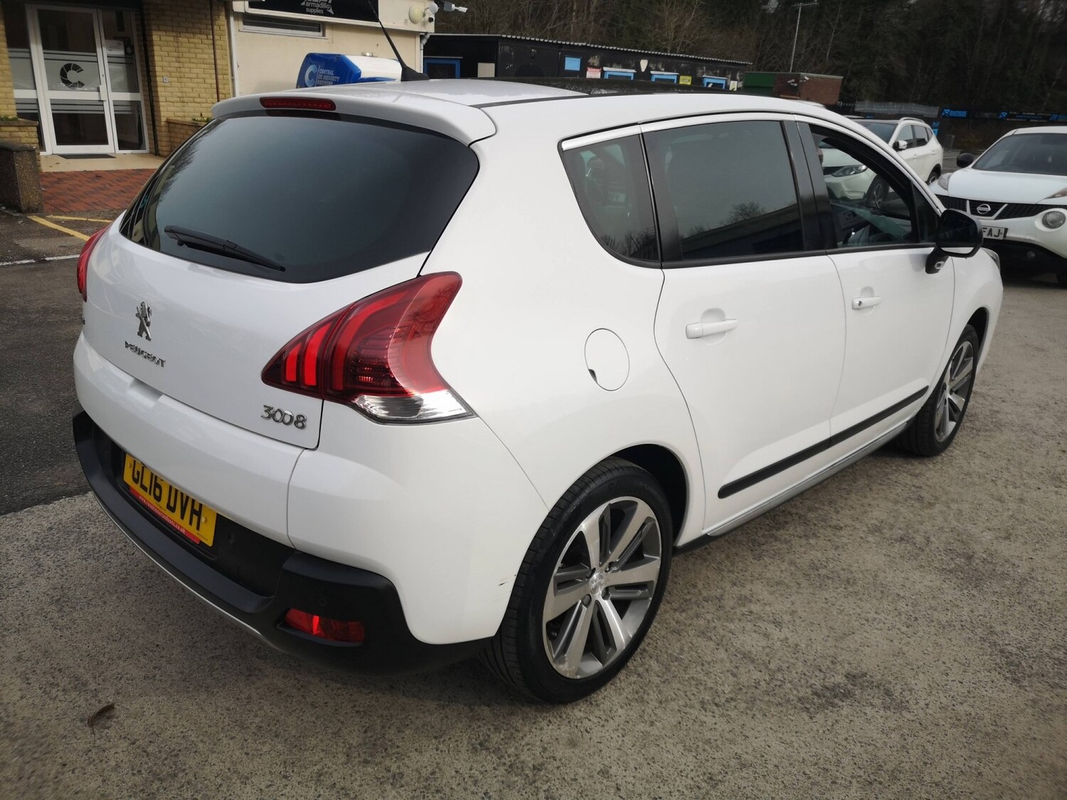 Used Peugeot 3008 2016 for sale - 77603389: Photo 6