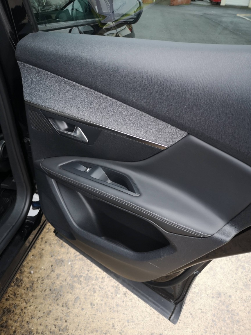 Used Peugeot 3008 2017 for sale - 77643793: Photo 13