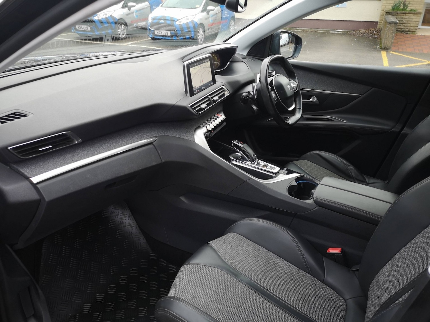 Used Peugeot 3008 2017 for sale - 77643793: Photo 18