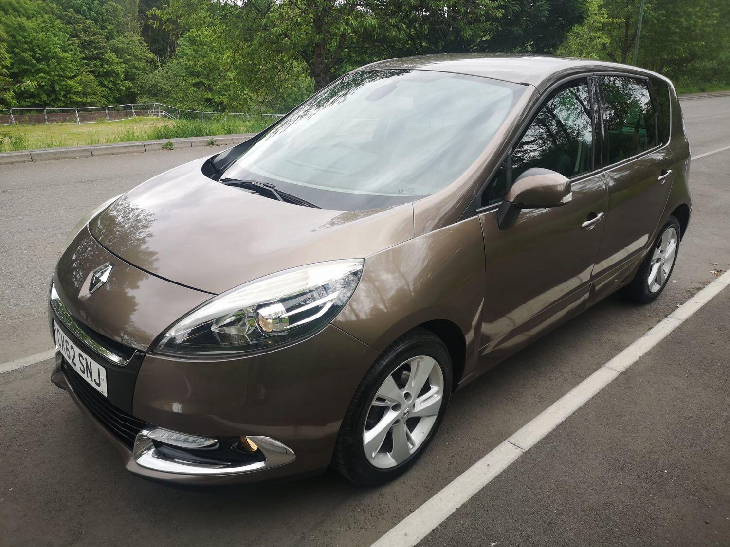 Used Renault Scenic 2012 for sale - 76769370: Photo 2