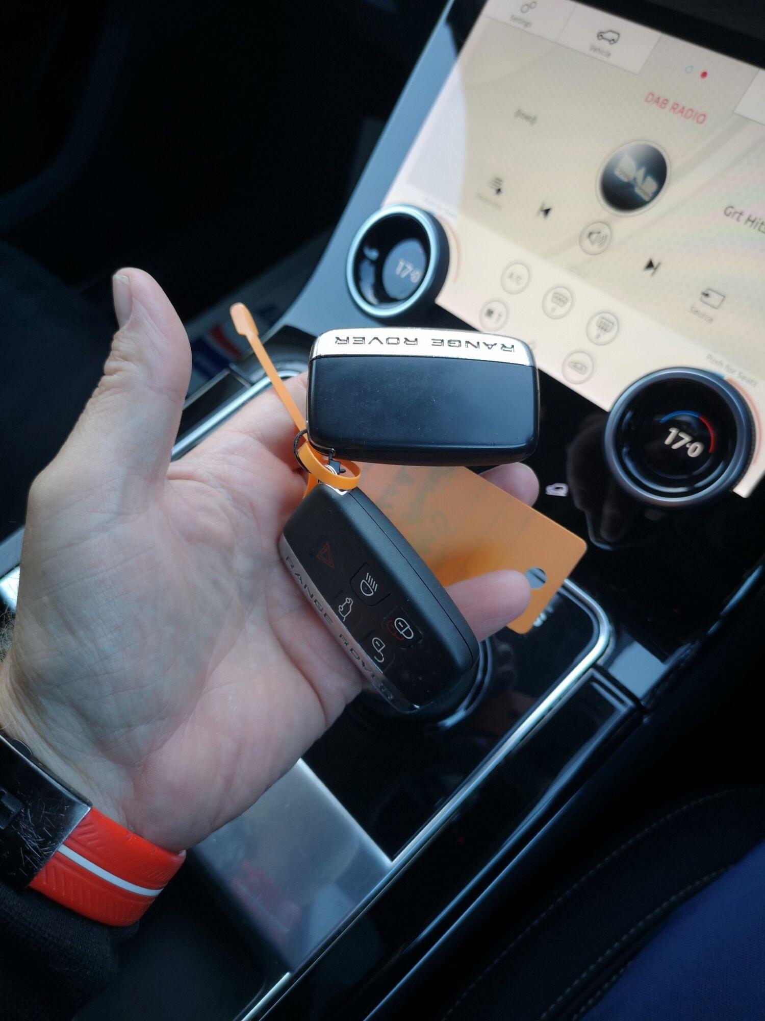 Used Land Rover Range Rover Velar 2018 for sale - 76198267: Photo 21