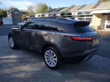 Used Land Rover Range Rover Velar 2018 for sale - 76198267: Photo 3