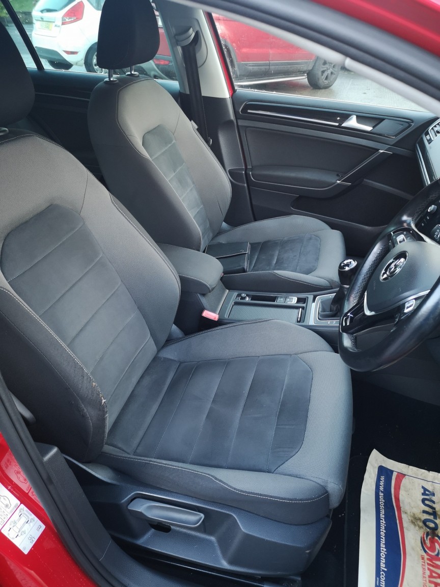 Used Volkswagen Golf 2017 for sale - 76896943: Photo 10