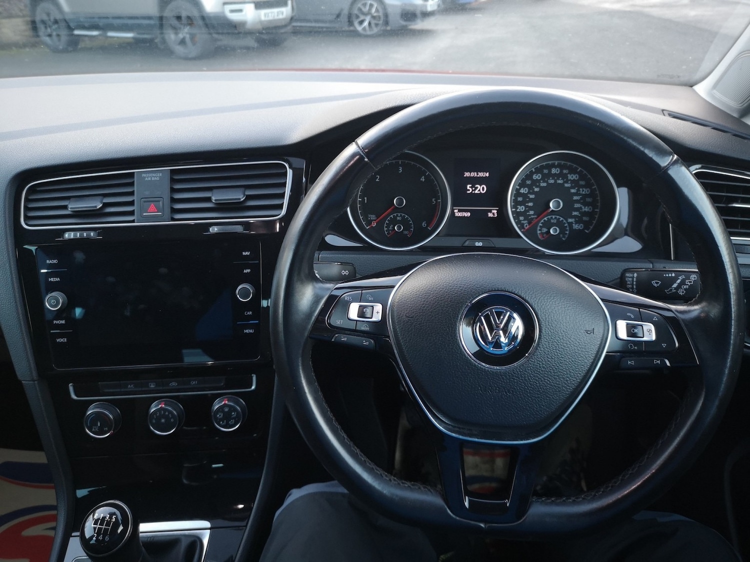 Used Volkswagen Golf 2017 for sale - 76896943: Photo 12