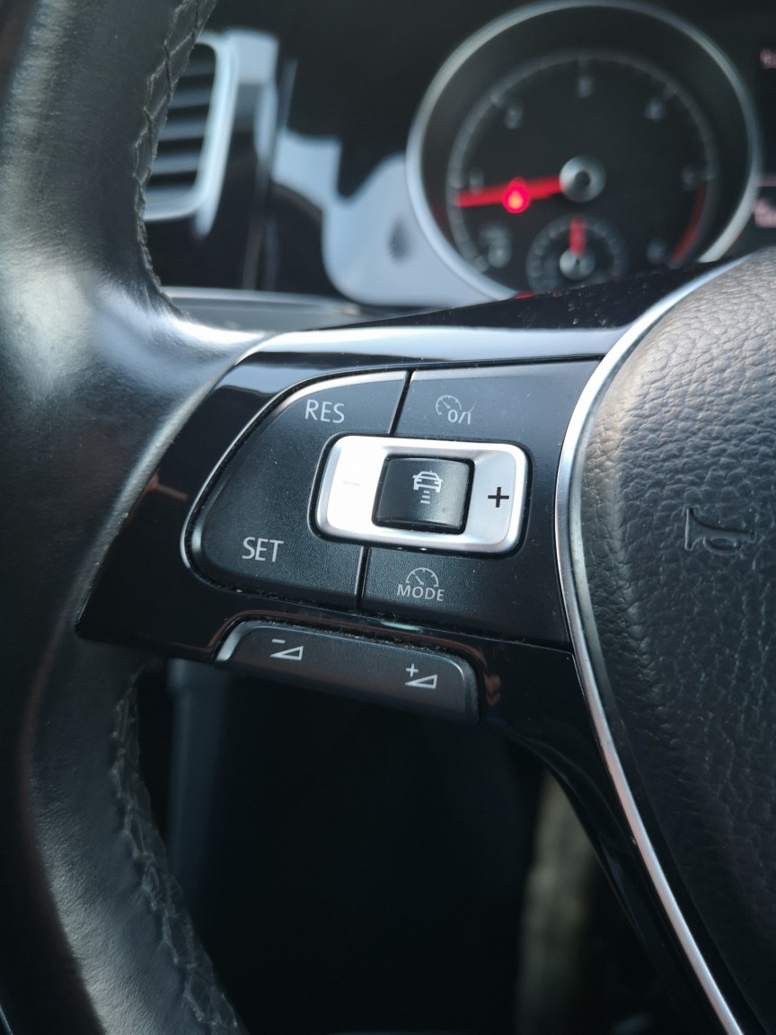 Used Volkswagen Golf 2017 for sale - 76896943: Photo 15