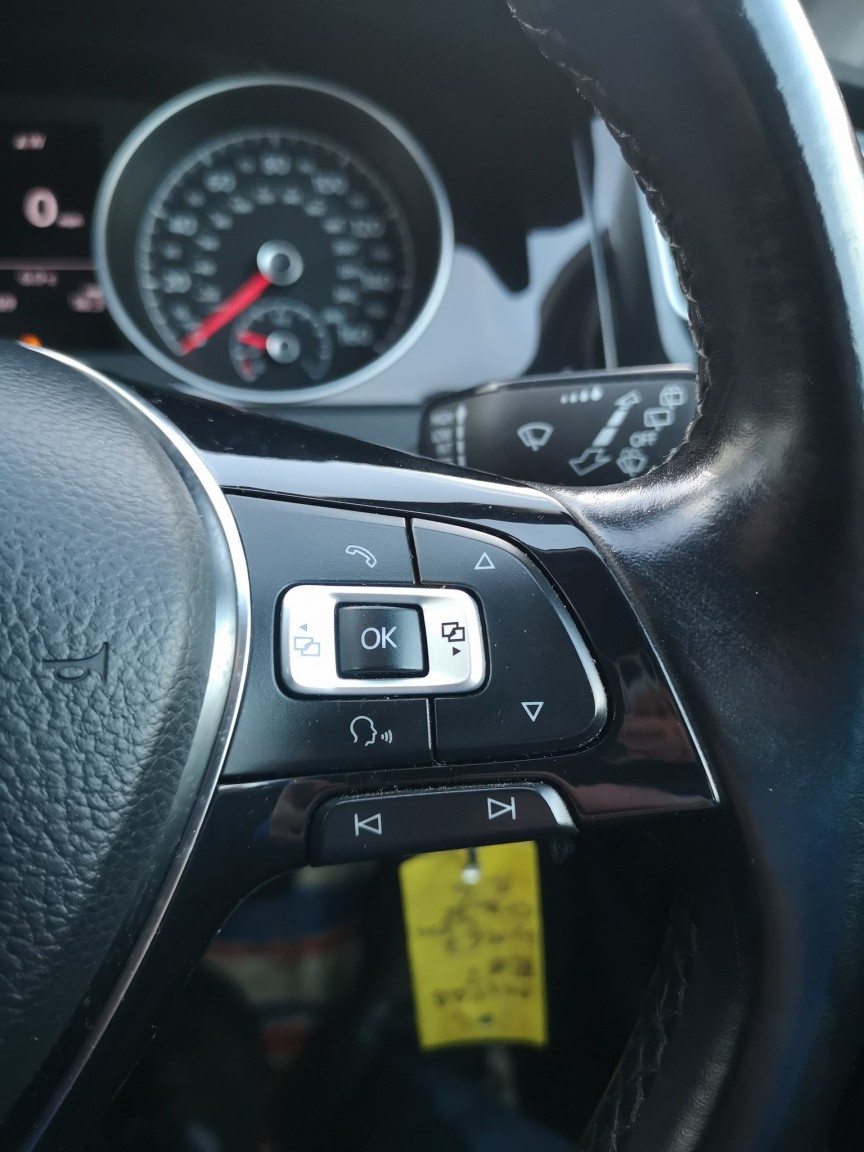 Used Volkswagen Golf 2017 for sale - 76896943: Photo 16