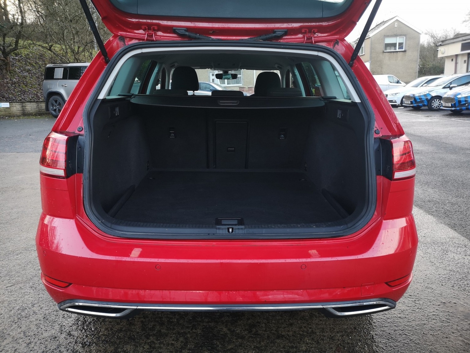 Used Volkswagen Golf 2017 for sale - 76896943: Photo 5