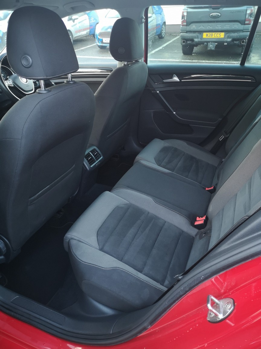 Used Volkswagen Golf 2017 for sale - 76896943: Photo 6