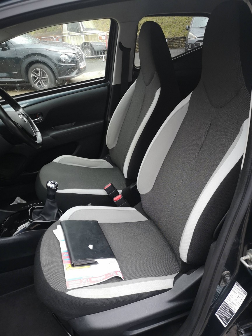 Used Toyota AYGO 2017 for sale - 77610048: Photo 12