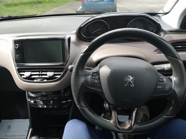 Used Peugeot 2008 2014 for sale - 71060285: Photo 13