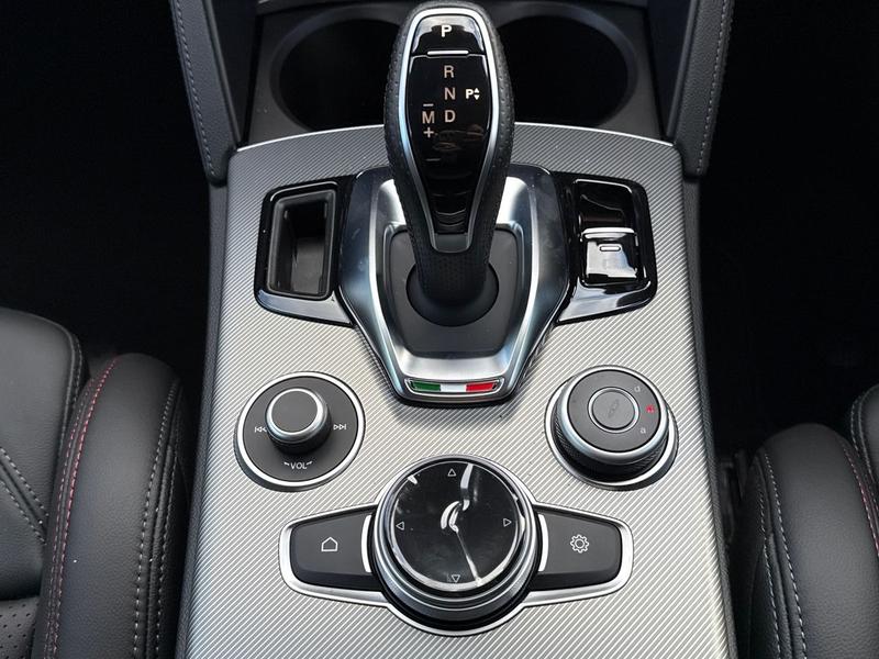 Used Alfa Romeo Stelvio 2025 for sale - 76738786: Photo 18