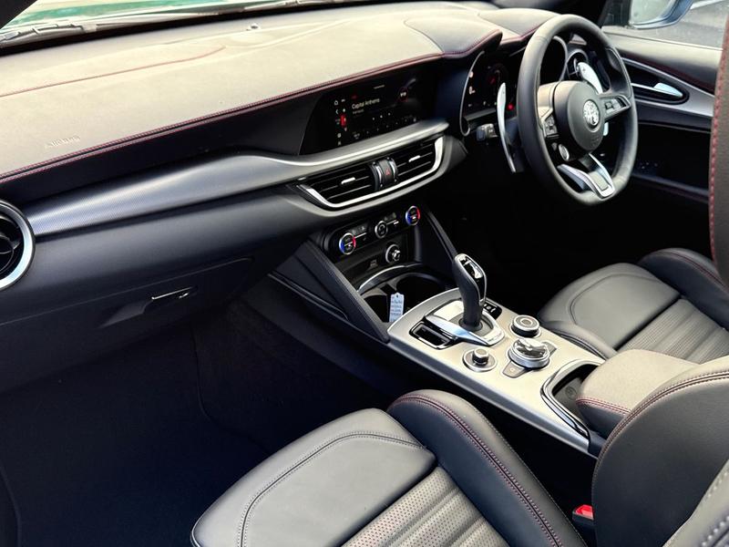 Used Alfa Romeo Stelvio 2025 for sale - 76738786: Photo 8