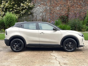 Used Alfa Romeo Junior 2025 for sale - 79548719: Photo