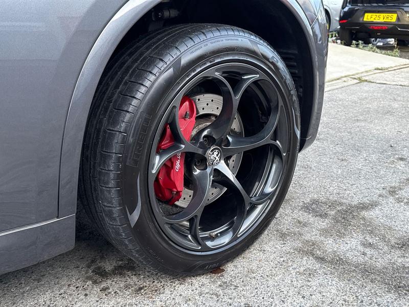 Used Alfa Romeo Stelvio 2020 for sale - 77030700: Photo 4