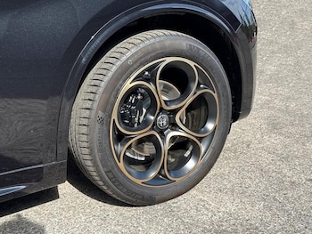 Used Alfa Romeo Stelvio 2026 for sale - 78095101: Photo