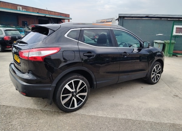 Used Nissan Qashqai 2015 for sale - 75561953: Photo 3