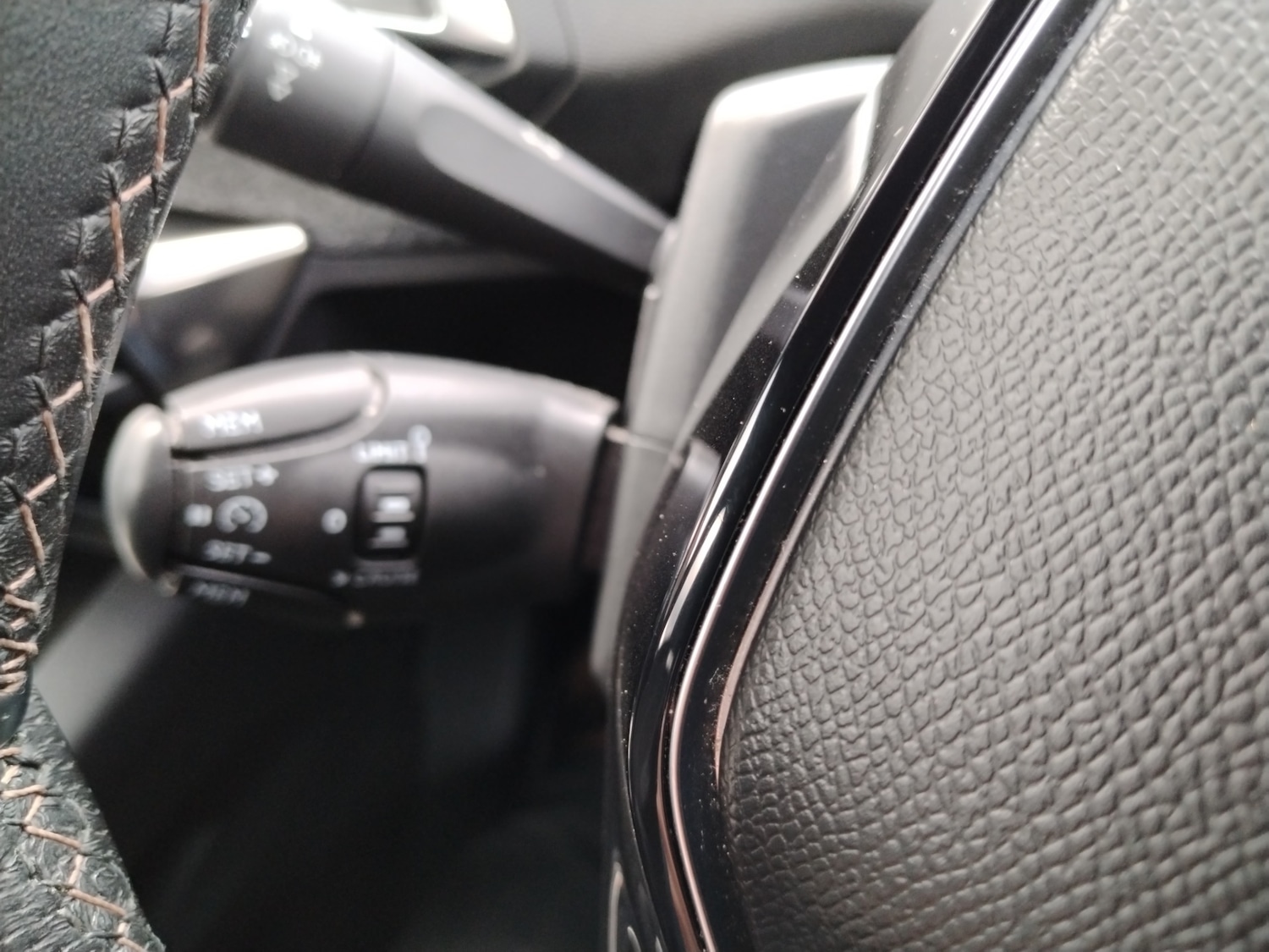 Used Peugeot 3008 2018 for sale - 77992822: Photo 19