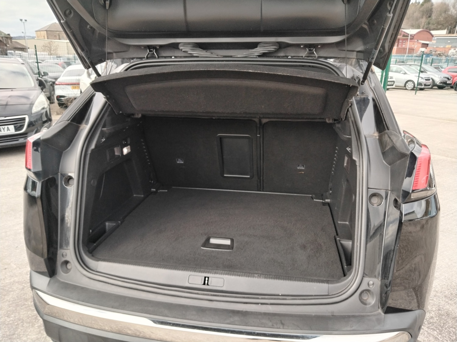 Used Peugeot 3008 2018 for sale - 77992822: Photo 34