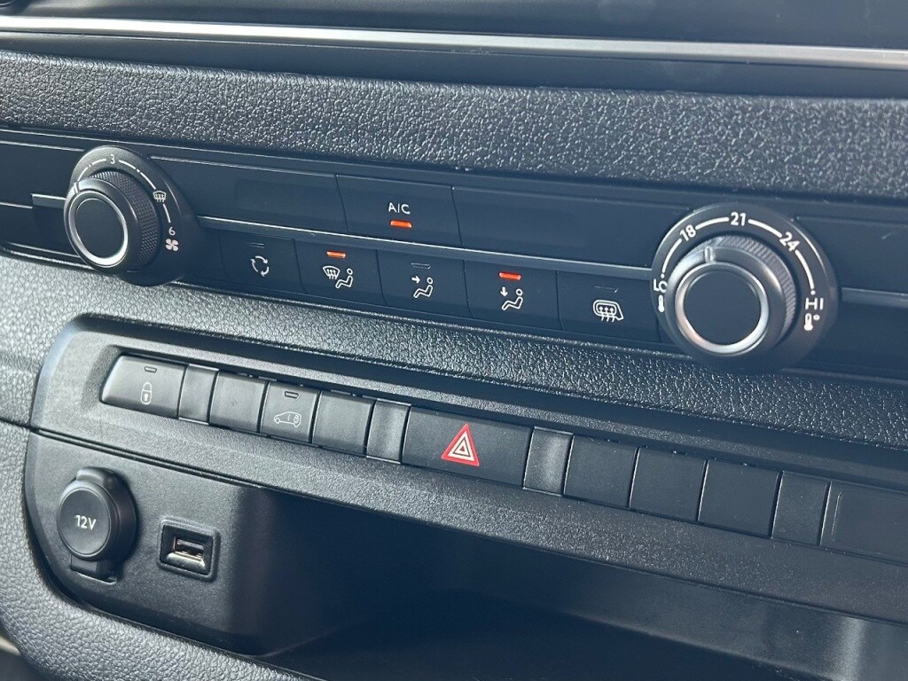 Vehicle 33