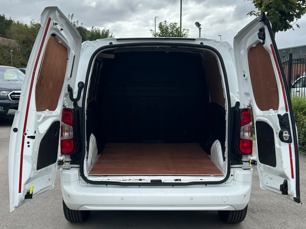 Vehicle 33