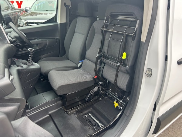 Used Peugeot Partner 2023 for sale - 76312839: Photo 17