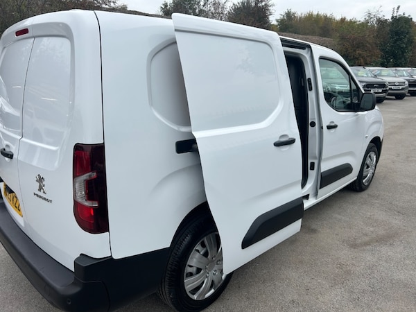 Used Peugeot Partner 2023 for sale - 76312839: Photo 38