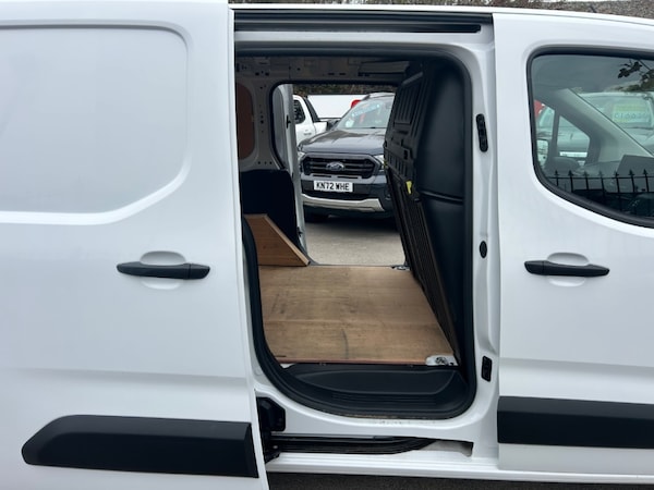Used Peugeot Partner 2023 for sale - 76312839: Photo 39