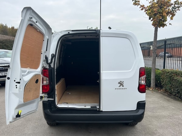 Used Peugeot Partner 2023 for sale - 76312839: Photo 40
