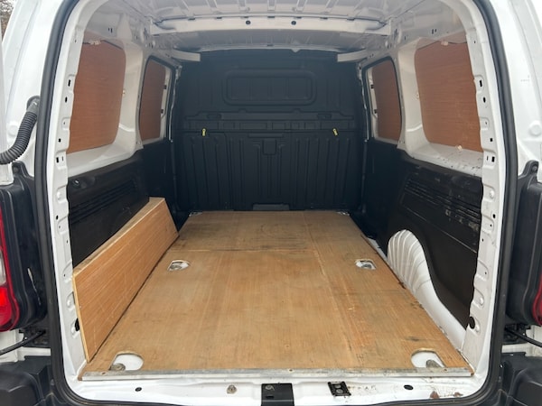 Used Peugeot Partner 2023 for sale - 76312839: Photo 42