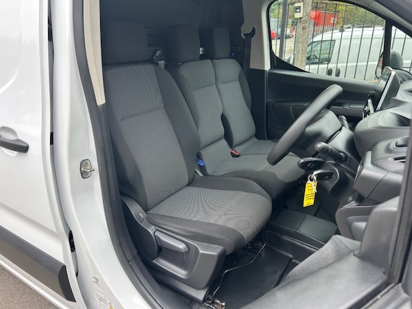 Used Peugeot Partner 2023 for sale - 76312839: Photo 9