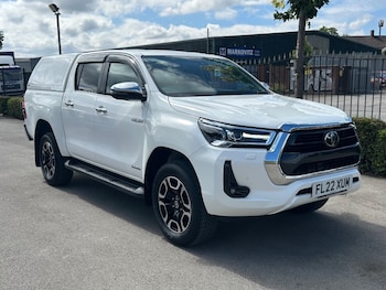 Used Toyota Hilux 2022 for sale - 75182035: Photo