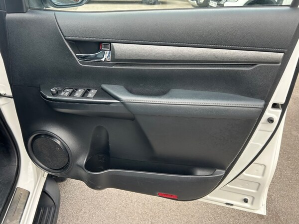 Used Toyota Hilux 2023 for sale - 76197153: Photo 11