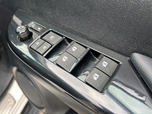 Used Toyota Hilux 2023 for sale - 76197153: Photo 12