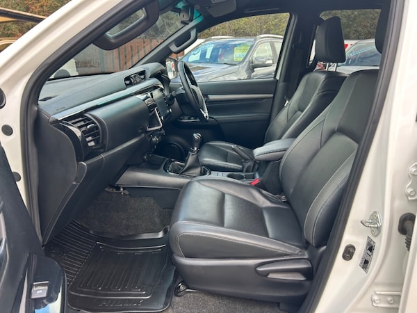 Used Toyota Hilux 2023 for sale - 76197153: Photo 14