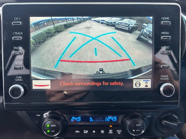 Used Toyota Hilux 2023 for sale - 76197153: Photo 23