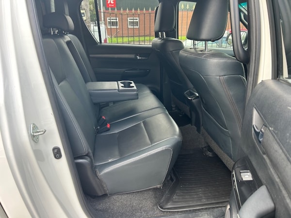 Used Toyota Hilux 2023 for sale - 76197153: Photo 39