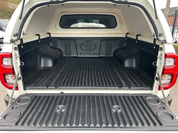 Used Toyota Hilux 2023 for sale - 76197153: Photo 47