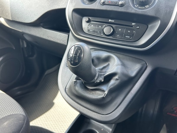 Used Renault Kangoo 2019 for sale - 74832930: Photo 24
