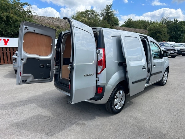Used Renault Kangoo 2019 for sale - 74832930: Photo 32