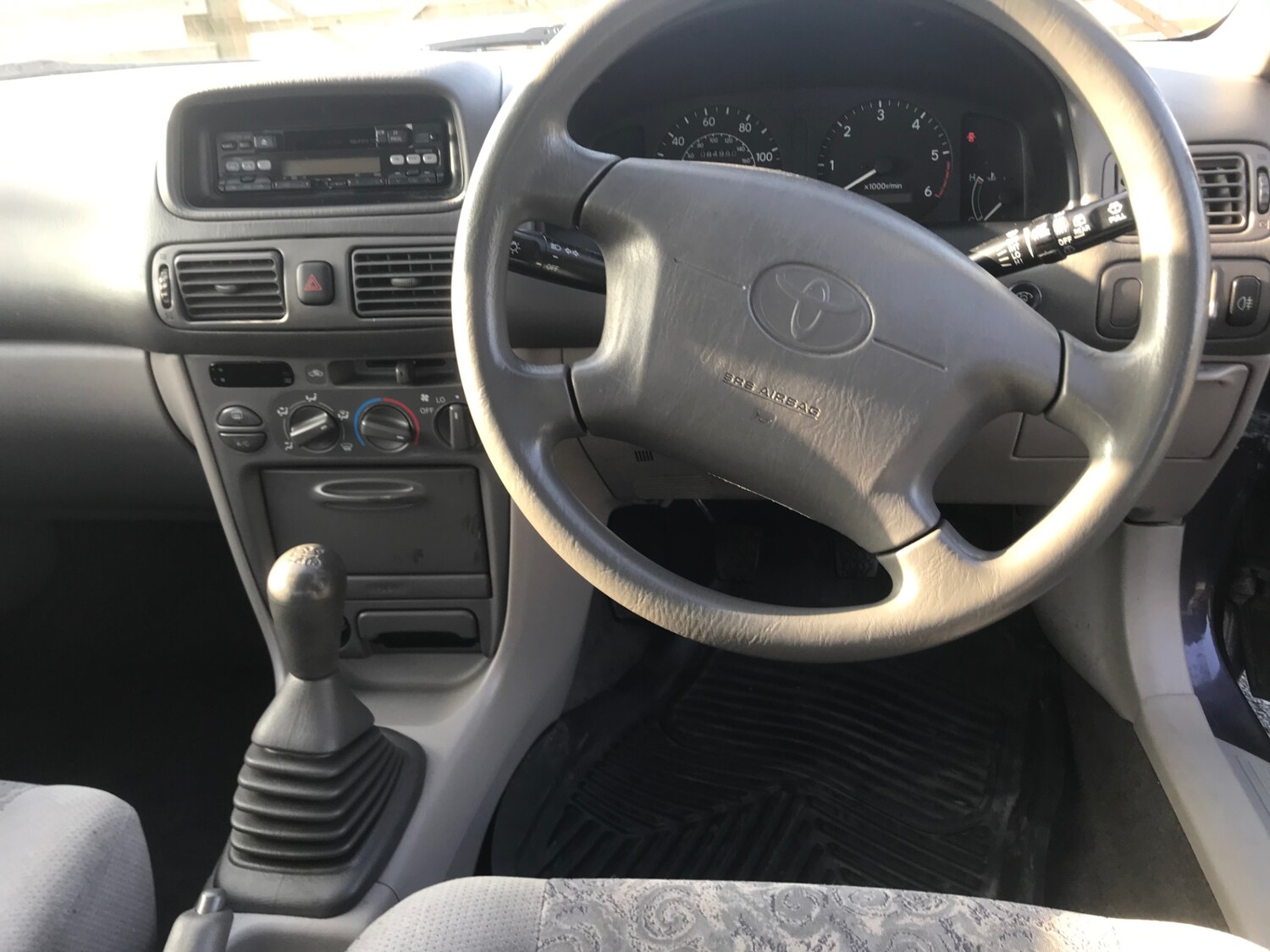 Used Toyota Corolla 1999 for sale - 77567660: Photo 9