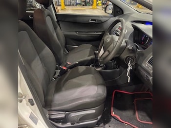 Used Hyundai i20 2014 for sale - 78340114: Photo