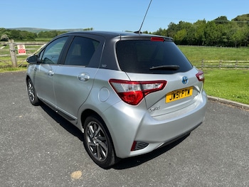 Used Toyota Yaris 2020 for sale - 79606852: Photo
