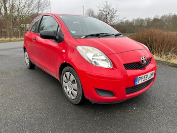 Used Toyota Yaris 2010 for sale - 77567647: Photo