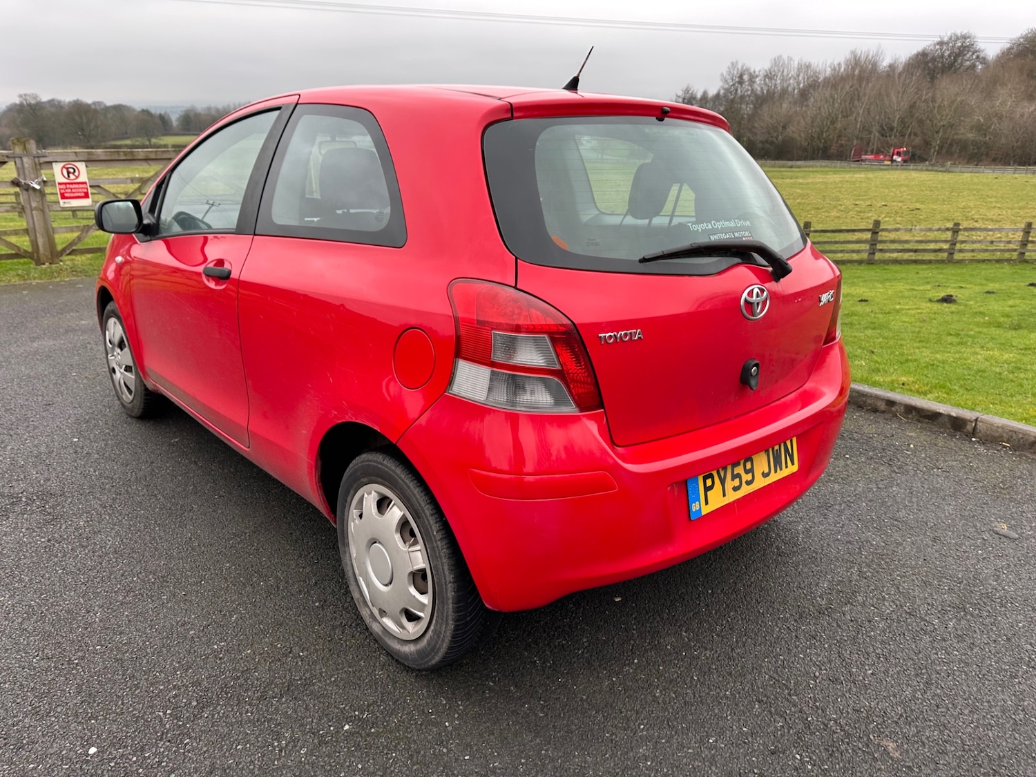 Used Toyota Yaris 2010 for sale - 77567647: Photo 4