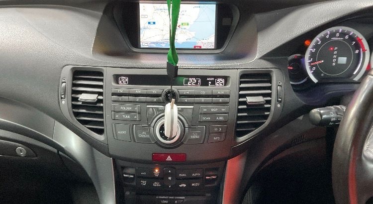 Used Honda Accord 2012 for sale - 77837233: Photo 9