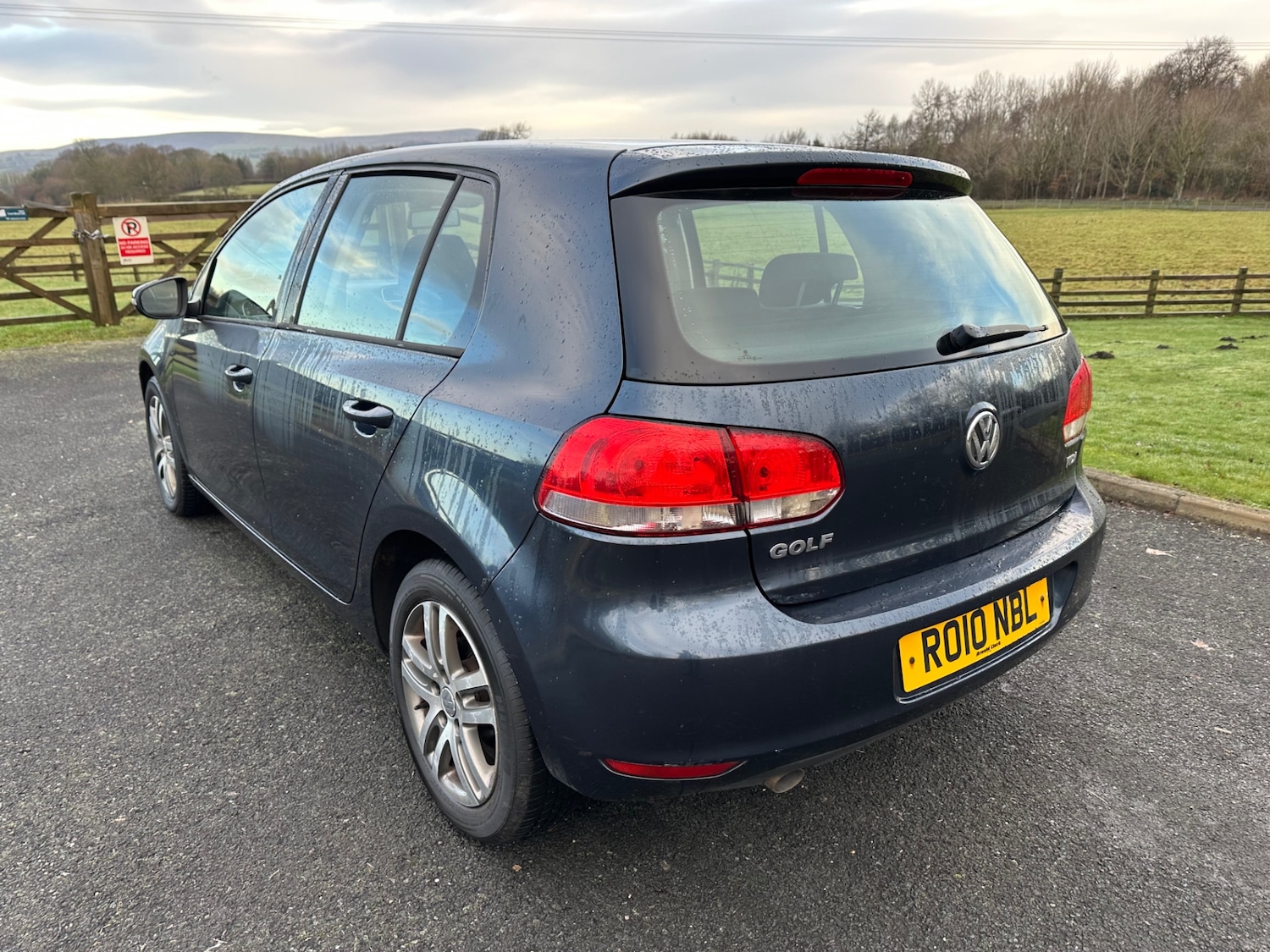 Used Volkswagen Golf 2010 for sale - 77567542: Photo 3