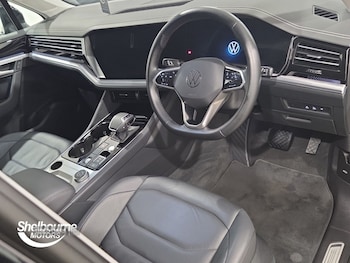 Used Volkswagen Touareg 2020 for sale - 77456879: Photo